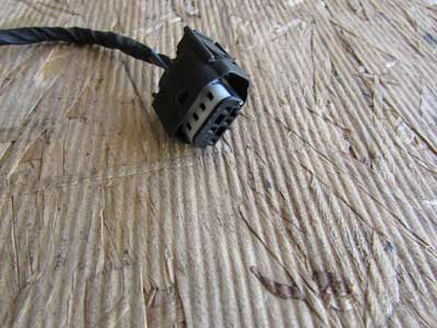 BMW Black Connector with Pigtail 985338-12